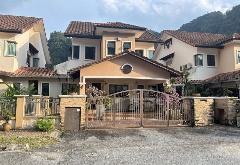 Lakeside Villa