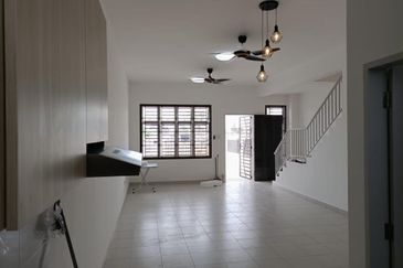 Suria 2 @ Sebana Cove