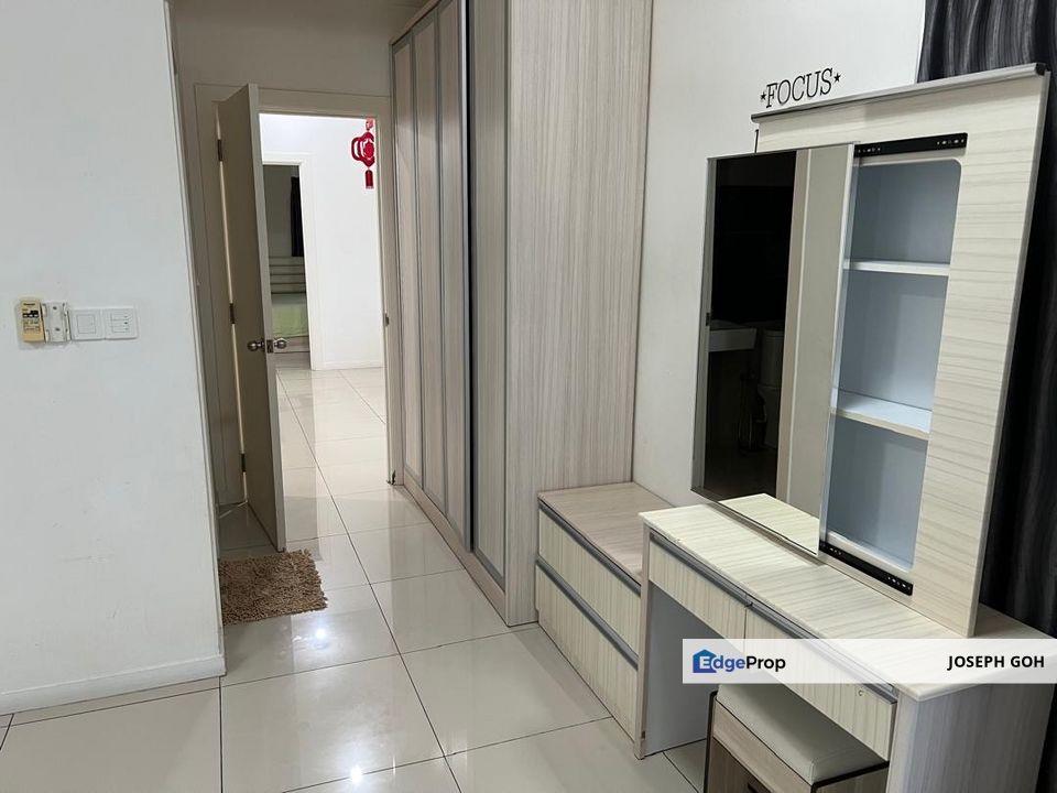 Ujana executive apartment 4 rooms with fully furnished for rent, sale, Johor, East Ledang