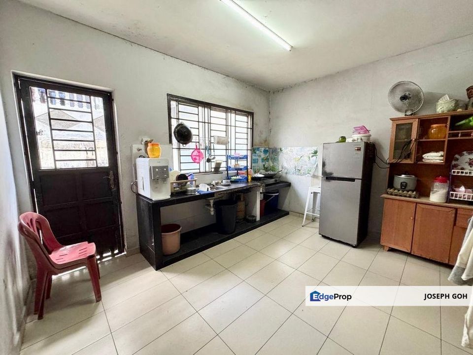 Bukit kempas terrace house for sale, full loan, Johor, Johor Bahru