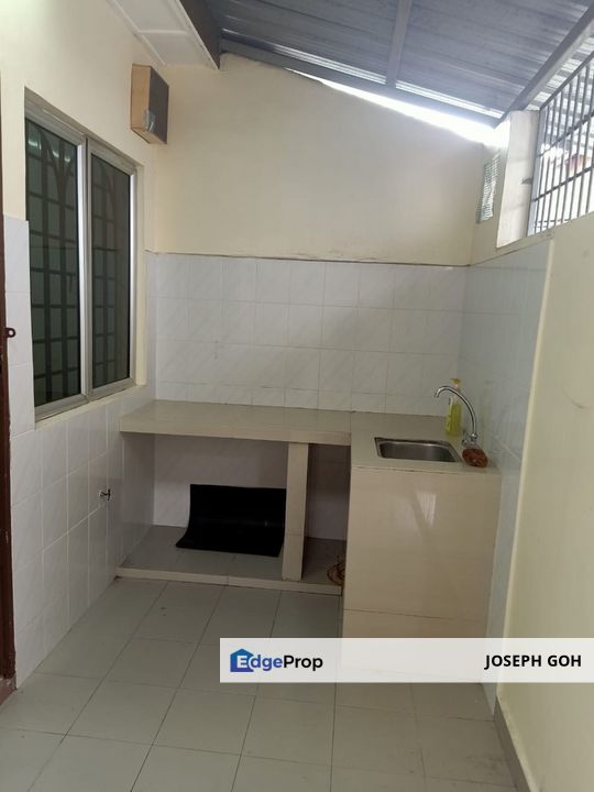 Taman Ungku Tun Aminah , Double Storey Low Cost , Jalan Hang Jebat, Johor, Skudai