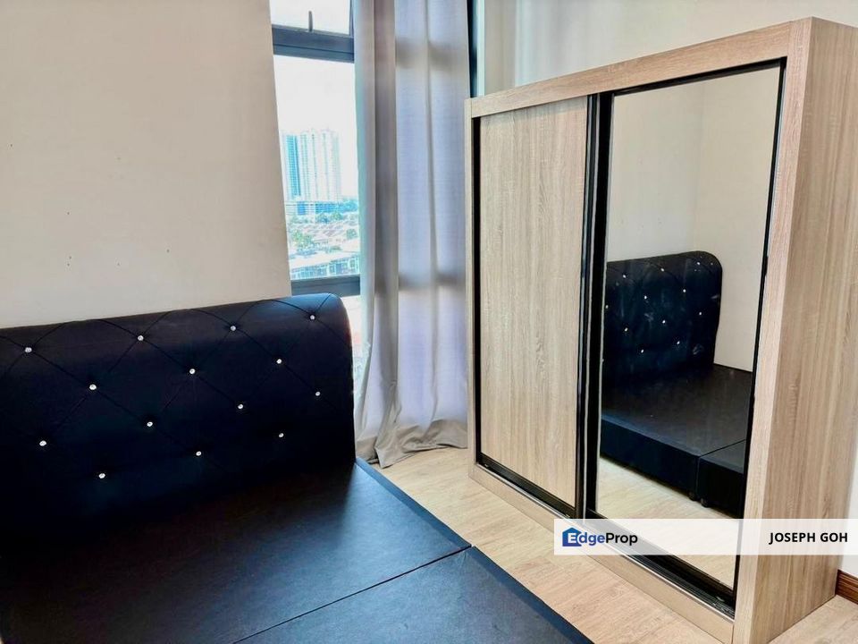 Green haven condominium kota puteri ,3 rooms with fully furnished facing s’pore, Johor, Masai