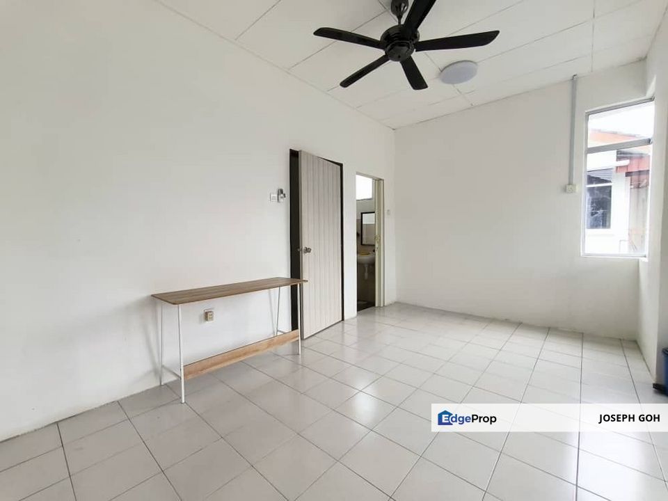 Taman Scientex Kulai Kelapa Sawit, Double Storey Endlot For Sale, Johor, Kulai