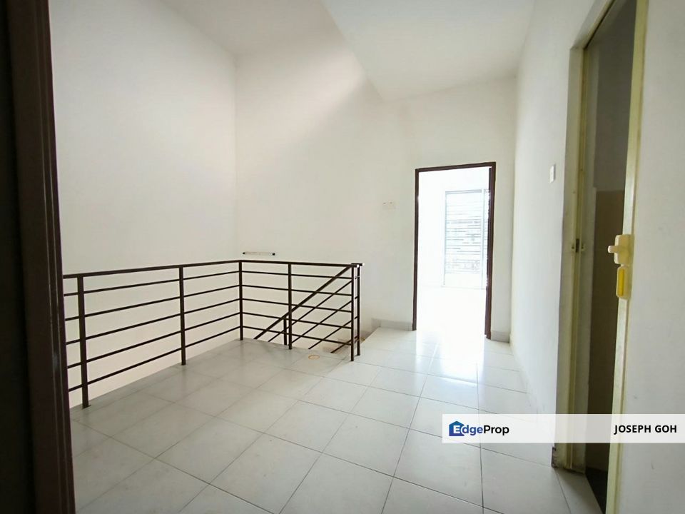 Taman Scientex Jalan Scientex Maju Double Storey Terrace Fir Sale, Johor, Kulai