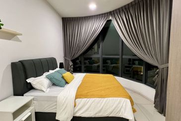 The M @ Medini Macrolink