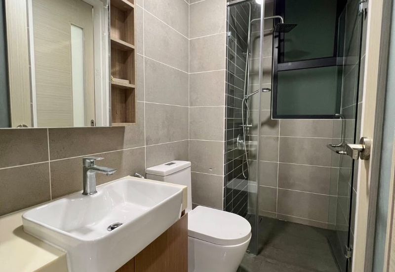 The M @ Medini Macrolink