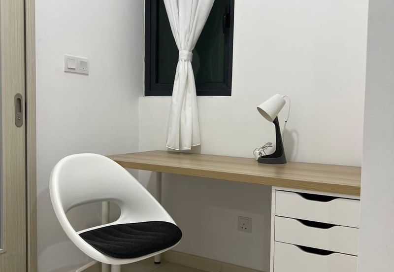 The M @ Medini Macrolink