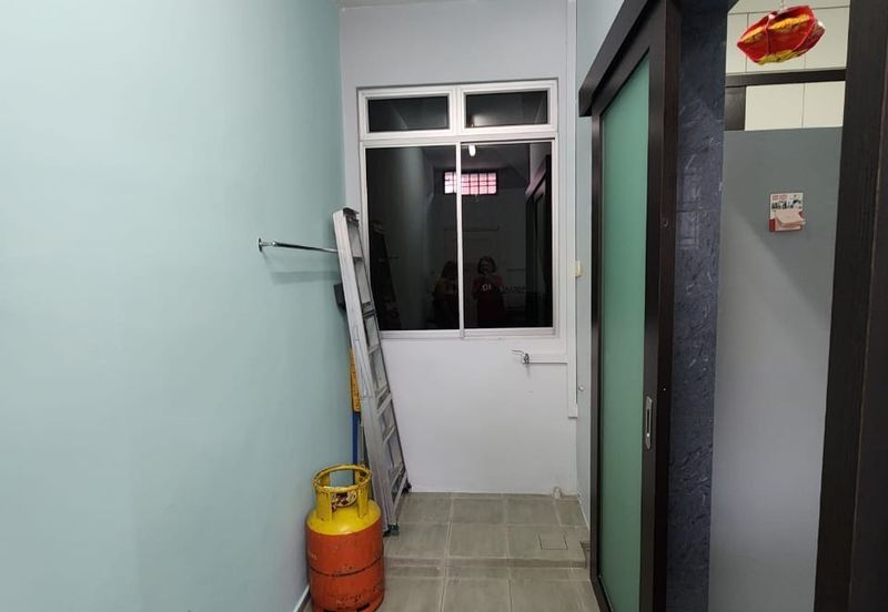 Jalan Jaya Putra 2/35