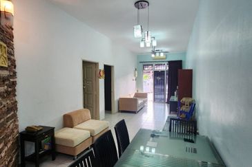 Jalan Jaya Putra 2/35