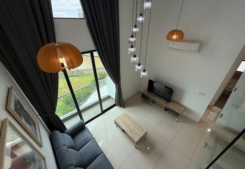 The M @ Medini Macrolink