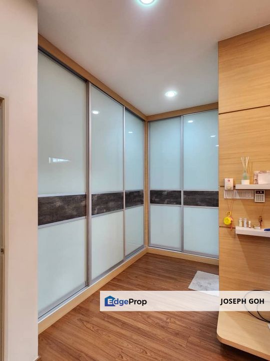 Austin heights Kiara 1, Double Storey Cluster 5 rooms with fully furnished , Johor, Johor Bahru