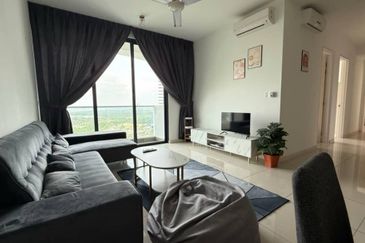 The M @ Medini Macrolink