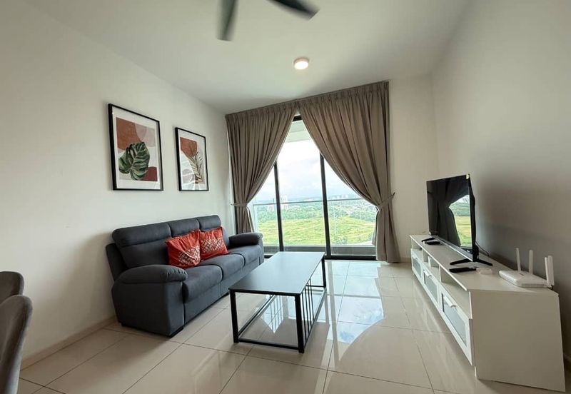 The M @ Medini Macrolink