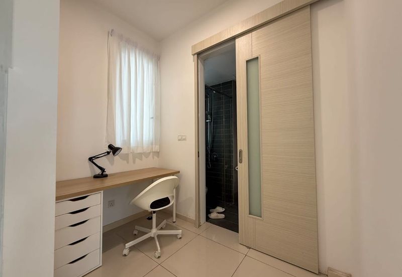 The M @ Medini Macrolink