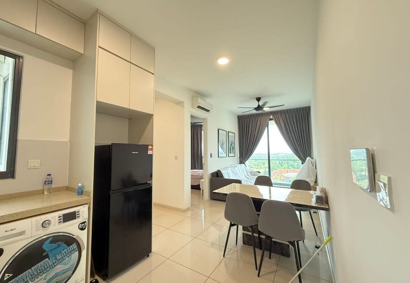 The M @ Medini Macrolink