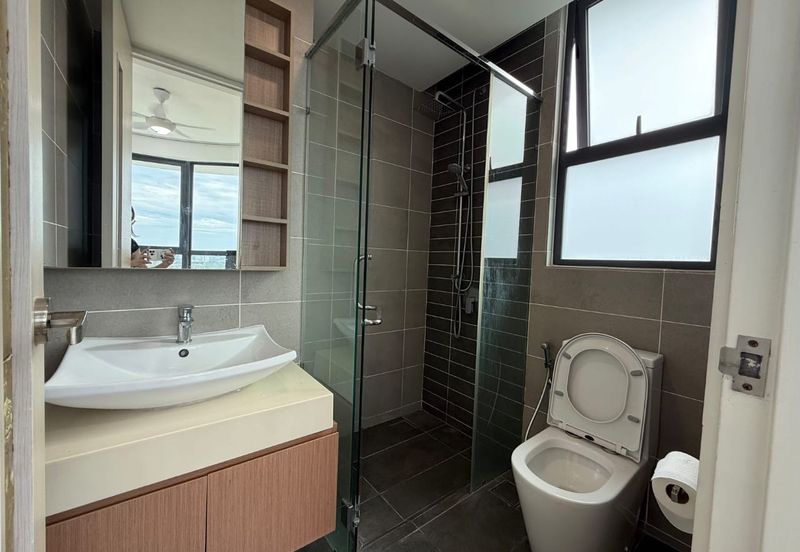 The M @ Medini Macrolink