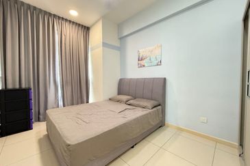 The M @ Medini Macrolink