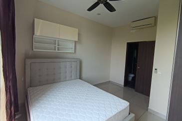 Dedaun Hijau (Greenfield Regency)