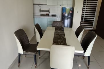 Dedaun Hijau (Greenfield Regency)