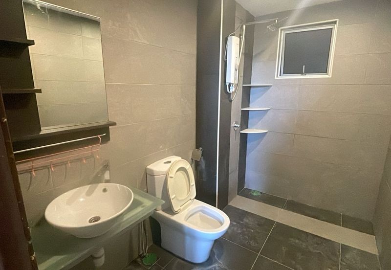 Dedaun Hijau (Greenfield Regency)