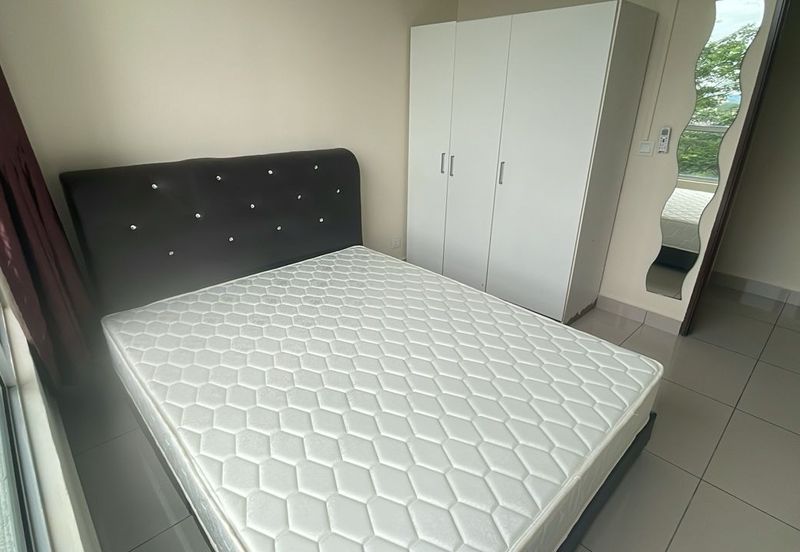 Dedaun Hijau (Greenfield Regency)