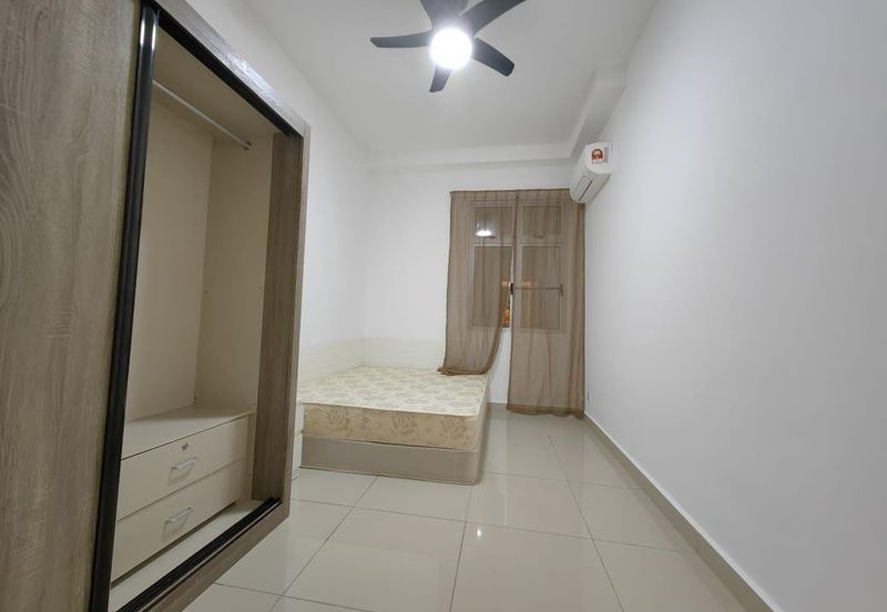 Meridin Bayvue Apartment