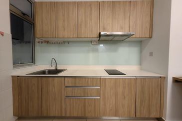 Meridin Bayvue Apartment