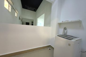 Meridin Bayvue Apartment