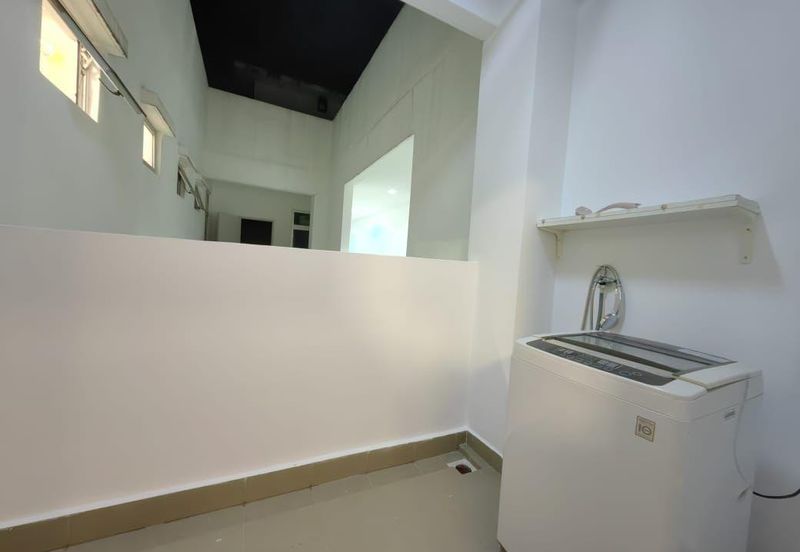 Meridin Bayvue Apartment