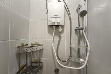 Meridin Bayvue Apartment