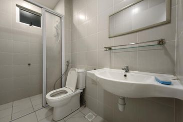 Meridin Bayvue Apartment