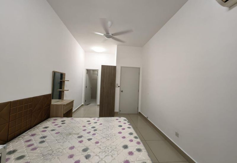 Meridin Bayvue Apartment