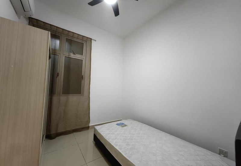 Meridin Bayvue Apartment