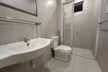 Meridin Bayvue Apartment