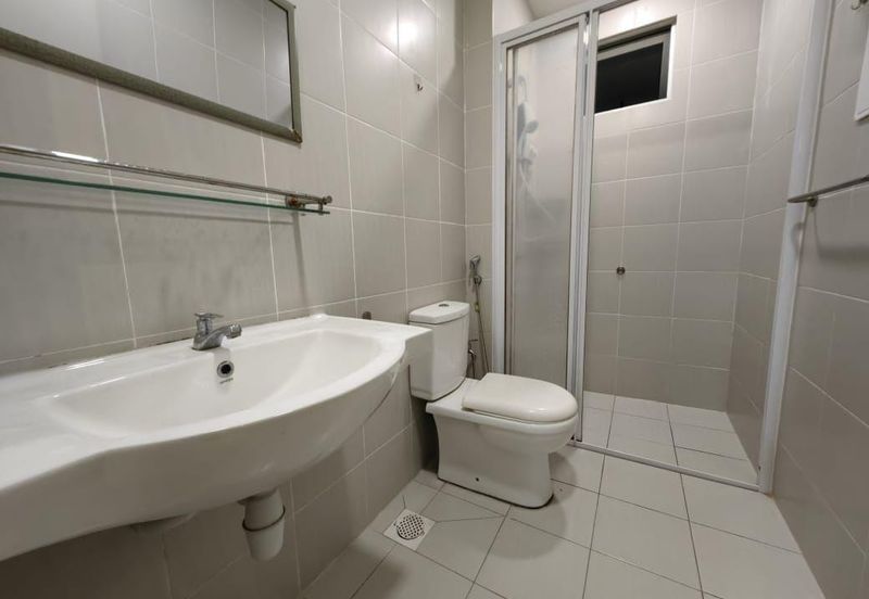 Meridin Bayvue Apartment