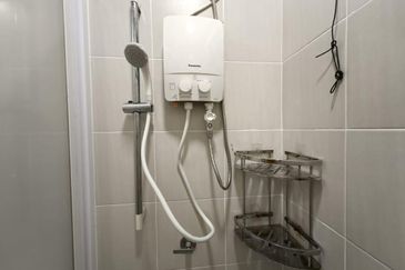 Meridin Bayvue Apartment