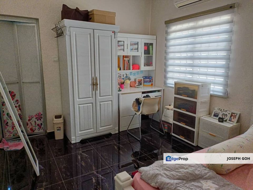 Indahpura Kulai Double Storey Terrace Endlot with Land For Sale, Johor, Kulai