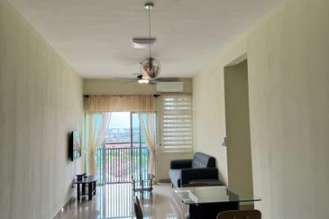 Meridin Bayvue Apartment