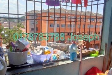 Taman Pulai Utama Flat