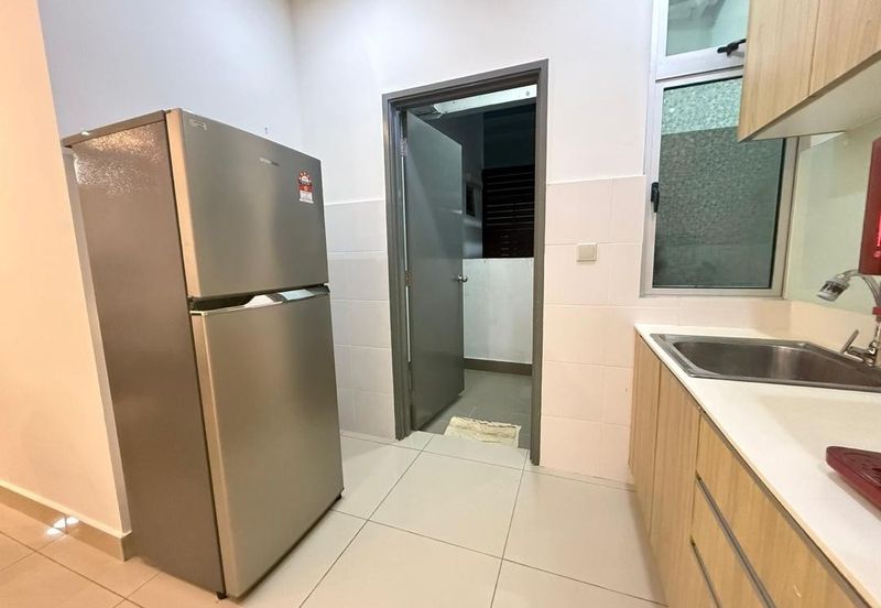 Meridin Bayvue Apartment