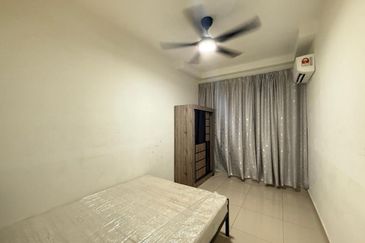 Meridin Bayvue Apartment