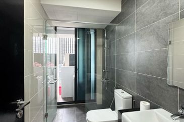 Almas @ Puteri Harbour