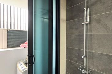 Almas @ Puteri Harbour