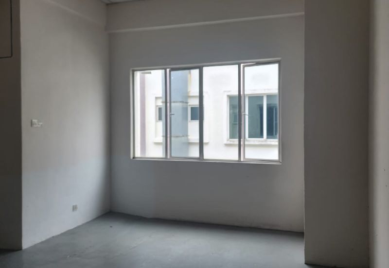 Pusat Perdagangan Danga Utama