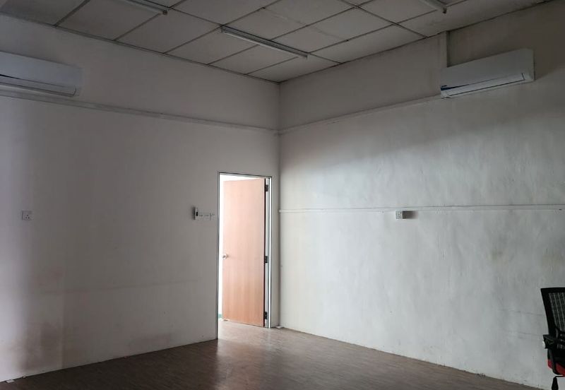 Pusat Perdagangan Danga Utama