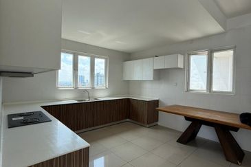 Seasons Luxury Apartments @ Amara Larkin