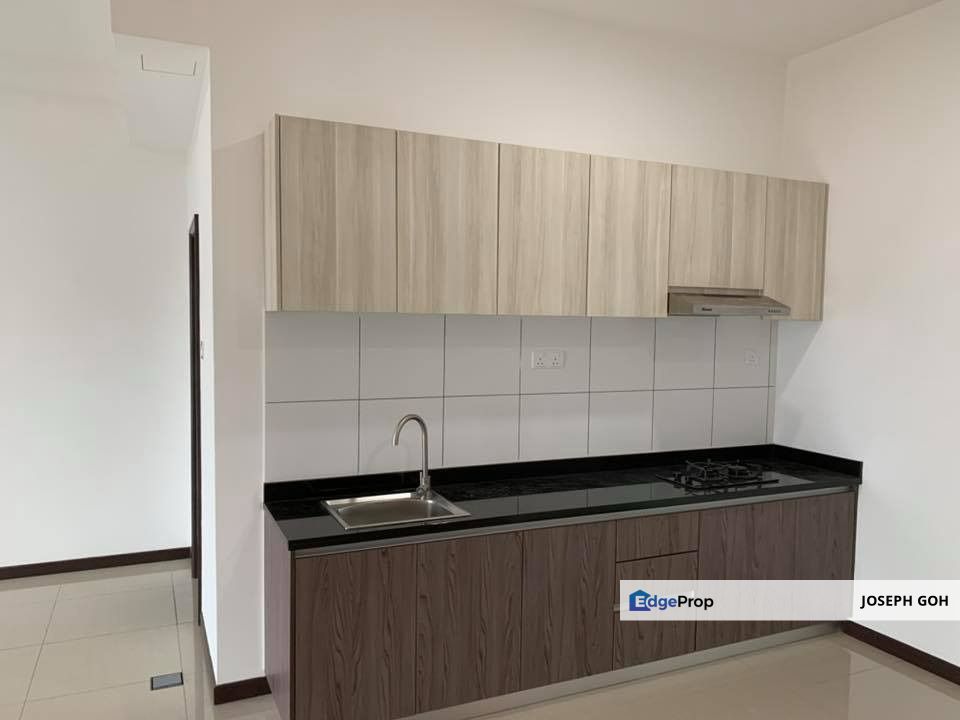 Molek Regency Studio Unit Partially Furnish For Rent, Johor, Johor Bahru