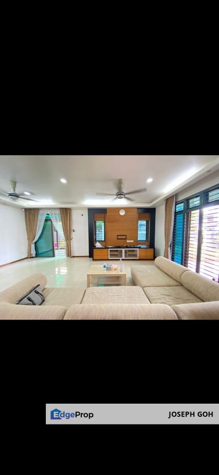 Austin heights 3 storey cluster house, 5 bedrooms with fully furnished , Johor, Johor Bahru