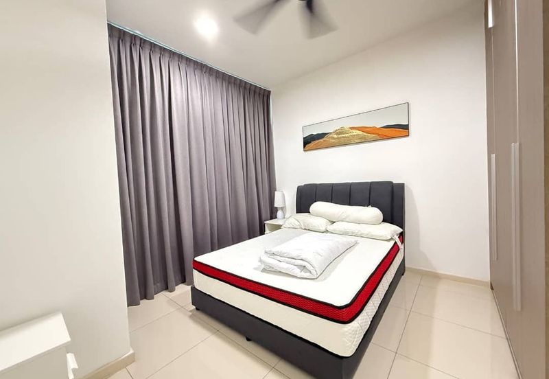 The M @ Medini Macrolink