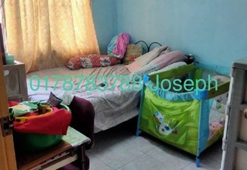 Taman Pulai Utama Flat